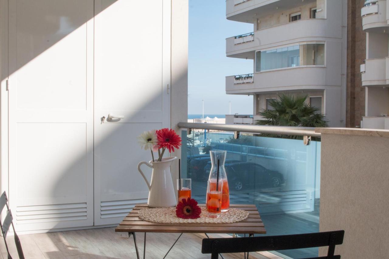 Nilu In Citta - Nuovo Appartamento Con Vista Mare 모노폴리 외부 사진