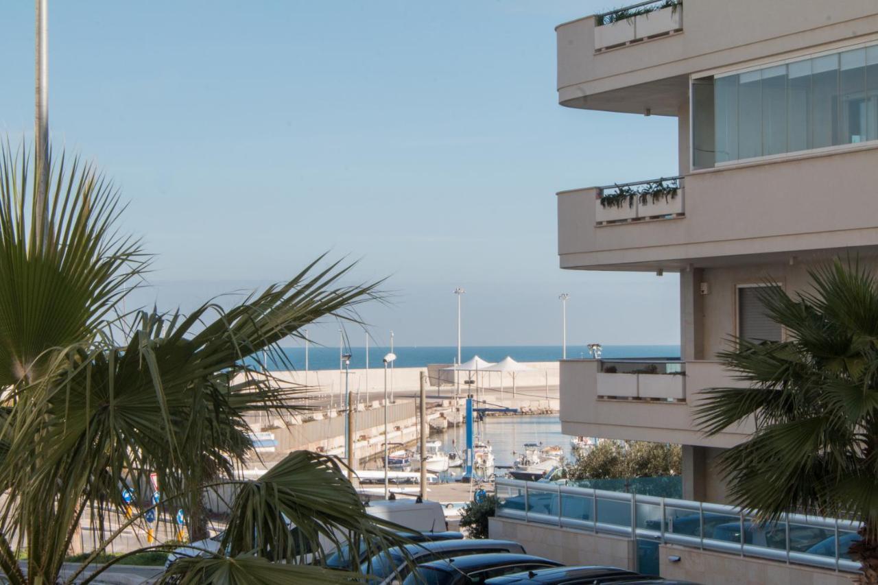Nilu In Citta - Nuovo Appartamento Con Vista Mare 모노폴리 외부 사진